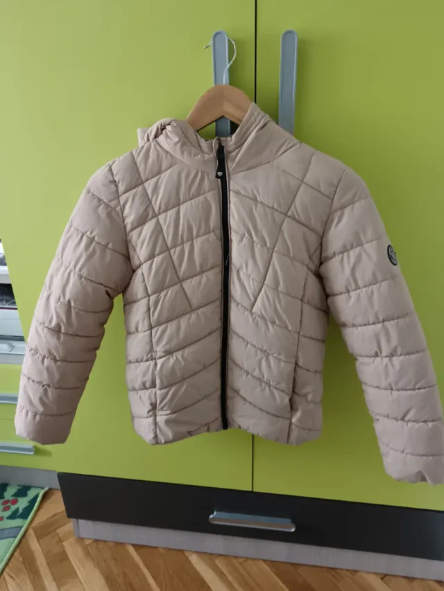 Chaqueta C&A acolchada beige