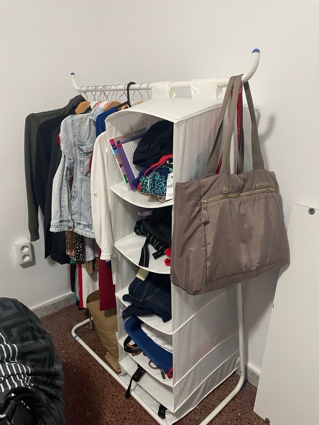 Porta abiti in metallo bianco