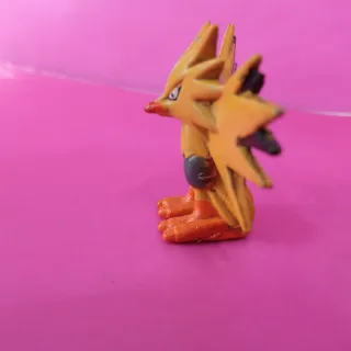 Figura Pokémon Zapdos(t)