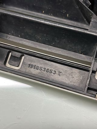 Calandra Golf MK2 con faros y logo VW