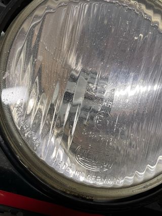 Calandra Golf MK2 con faros y logo VW