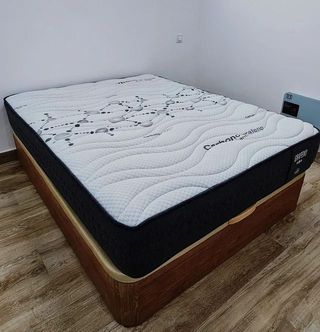 CAMAS: Somier + patas, canapes abatibles colchones