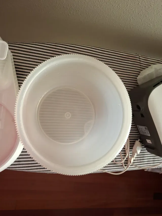 Batidora amasadora Philips blanca