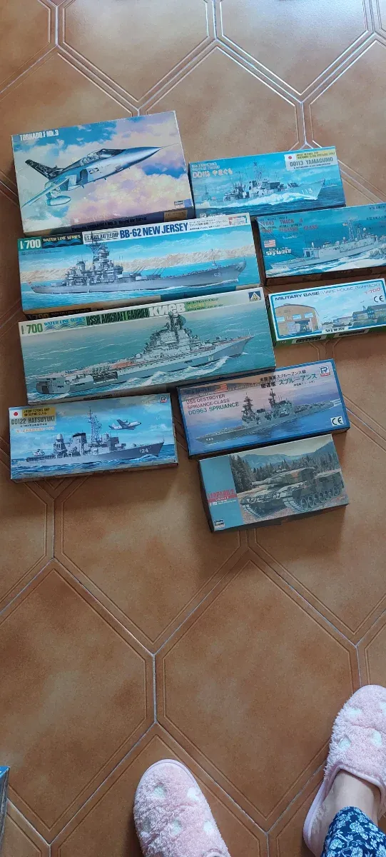 Maquetas militares: Aviones y Barcos