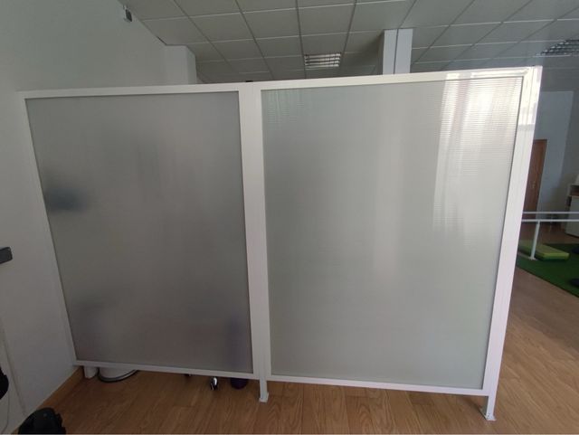 Paneles separadores policarbonato aluminio blanco