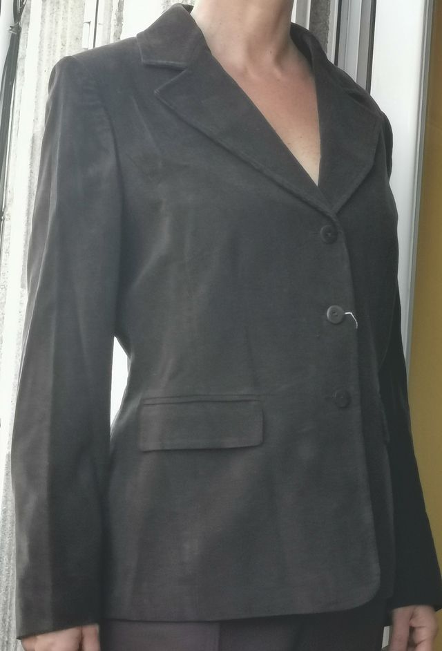 Americana pana marrón nueva