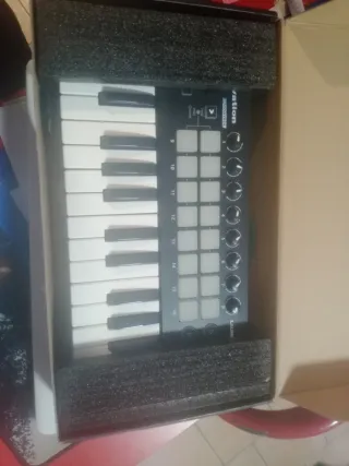 Novation Launchkey Mini Teclado Control
