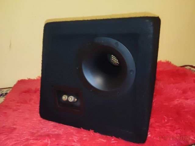 Box Hertz per subwoofer da 20cm