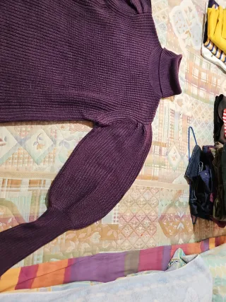 Jersey Mujer Cuello Alto Morado