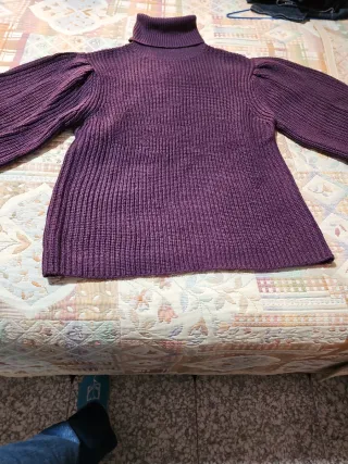 Jersey Mujer Cuello Alto Morado