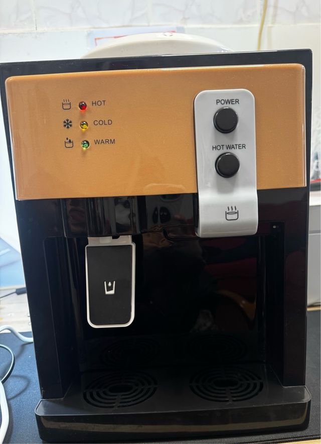 Dispensador de agua eléctrico