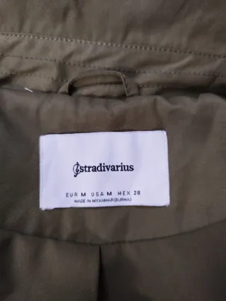 Gabardina Nueva Stradivarius Talla M