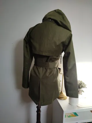 Gabardina Nueva Stradivarius Talla M