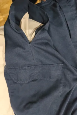 Pantalón azul largo hombre.