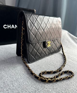 lindíssima Bolsa Chanel Timeless Preta Dourada