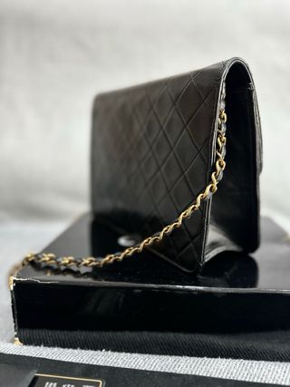 lindíssima Bolsa Chanel Timeless Preta Dourada