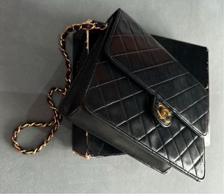 lindíssima Bolsa Chanel Timeless Preta Dourada