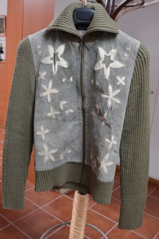 Chaqueta verde mujer flores