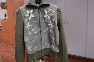 Chaqueta verde mujer flores