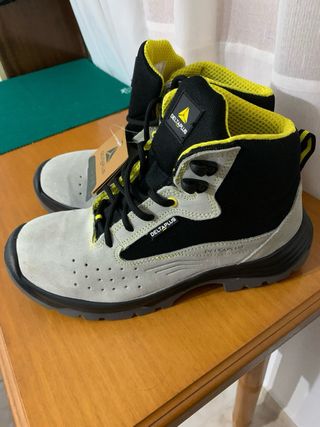 Botas seguridad Delta Talla 43 Nuevas