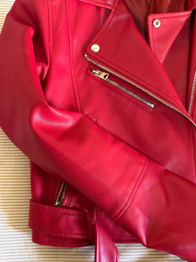 Cazadora cuero roja