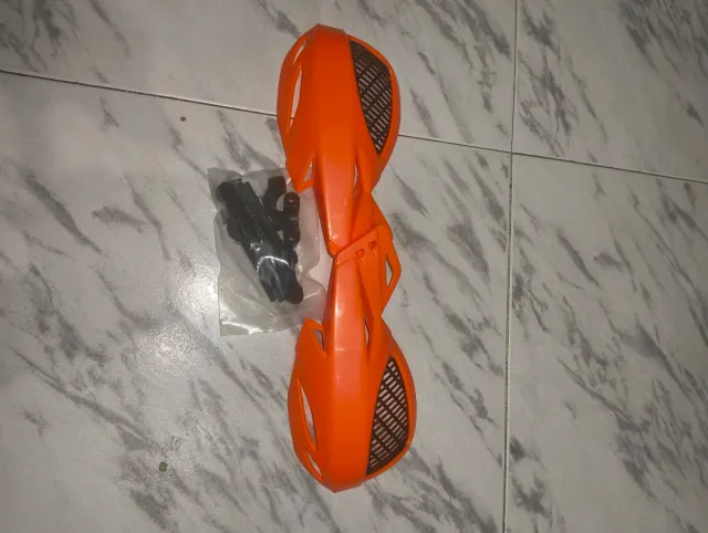Cubre manetas moto universales naranja
