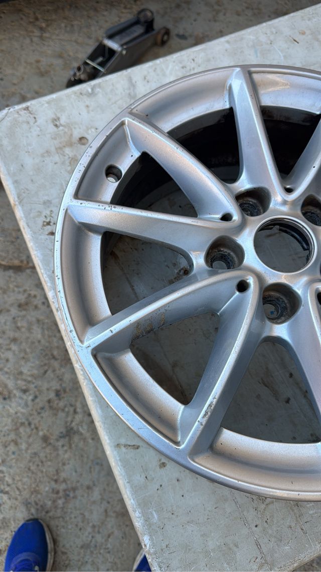 Llantas BMW F45 16 pulgadas sin goma