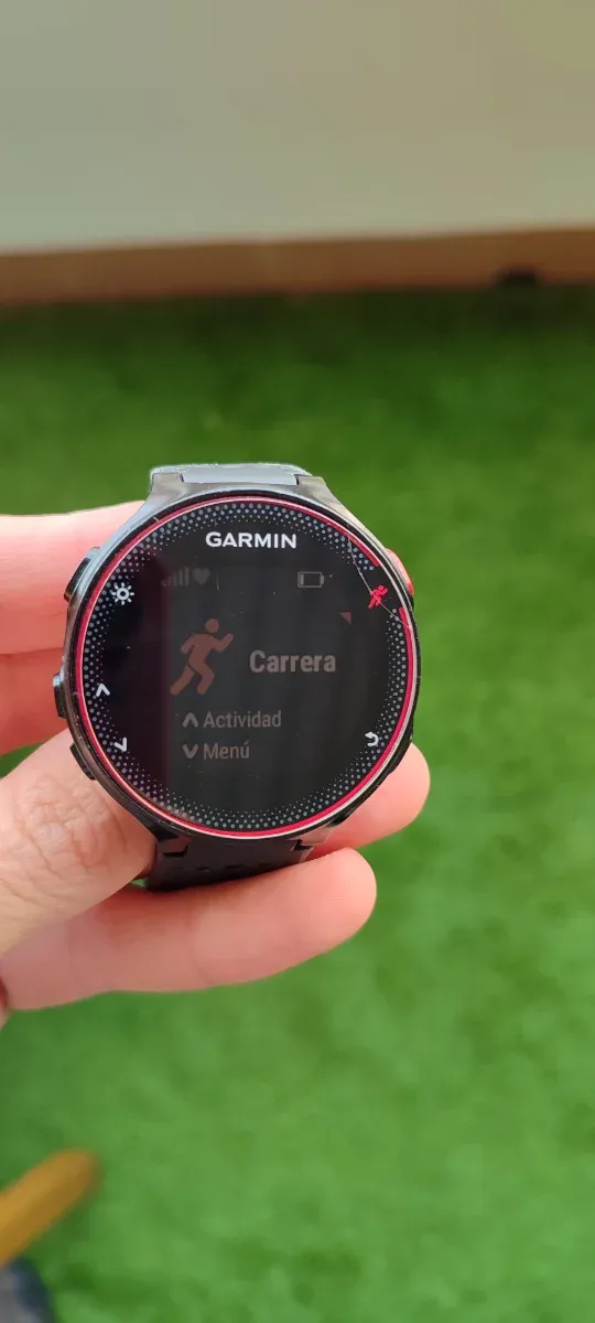 Garmin Forerunner 235 Negro/Granate