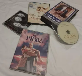 PACK RELIGIÓN: CD, 3 DVDs y un programa VHS
