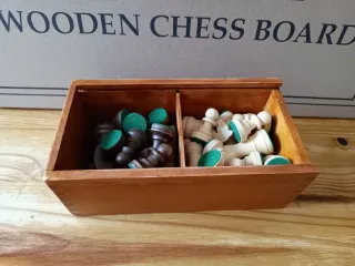 Tablero Ajedrez Madera y Piezas de Madera