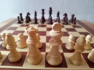 Tablero Ajedrez Madera y Piezas de Madera