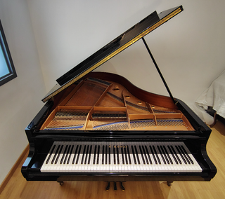 Piano de Cola Kawai GE-2