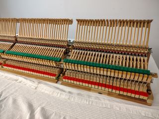 Piano de Cola Kawai GE-2