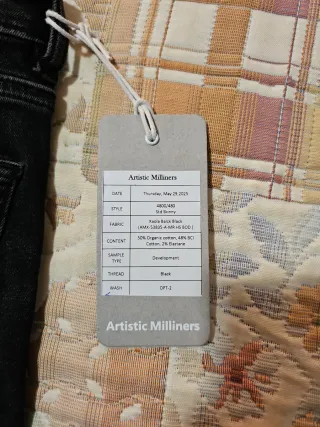 Pantalón pitillo tejano negro