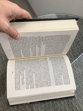 LOS PILARES DE LA TIERRA de KEN FOLLETT