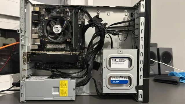 PC Gaming MSI GTX 1650 i5 9ª Gen Windows 11 Home