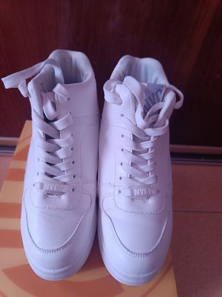 Botas blancas tacón corrido