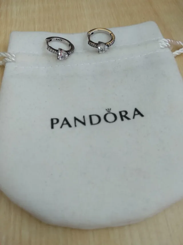 Pendientes Pandora Corazón Plata