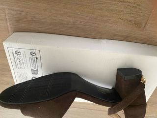 Sandalias imitación ante marrón