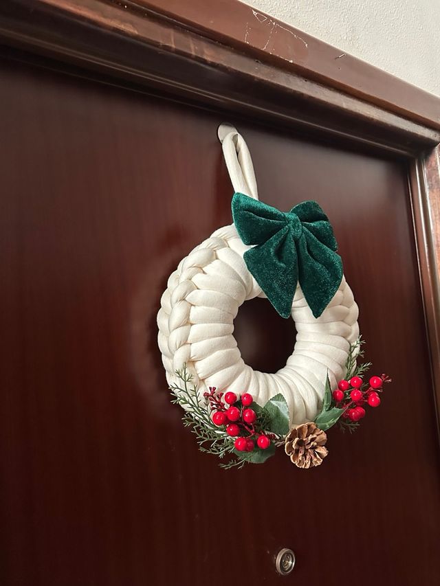 Ghirlanda Natalizia Fatta a Mano