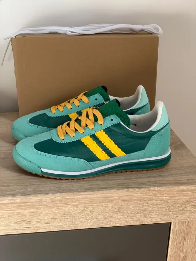 Zapatillas deportivas verdes  talla 36