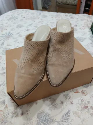 Zuecos beige/marrón sin apenas uso