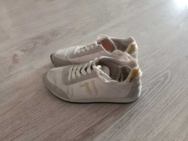 Zapatillas Trussardi blancas y doradas