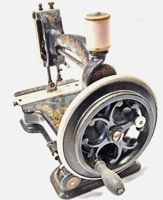 Máquina de coser antigua WHITE GEM 1867