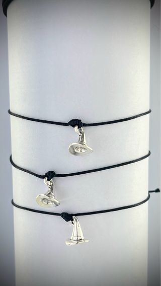 Pulsera amuleto sombrero de bruja 5€