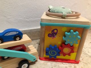 Pack Juguetes Mega Bloks, camión de madera y mas.