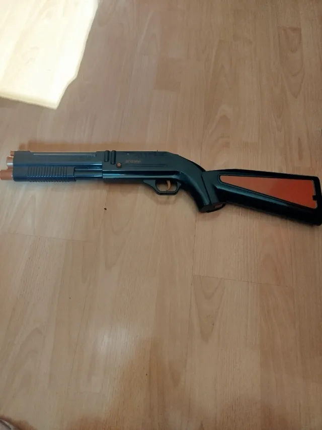 Accesorios Wii: Escopeta y Udraw