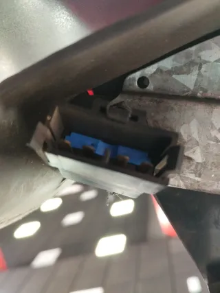 Piloto trasero derecho Grand Voyager 87