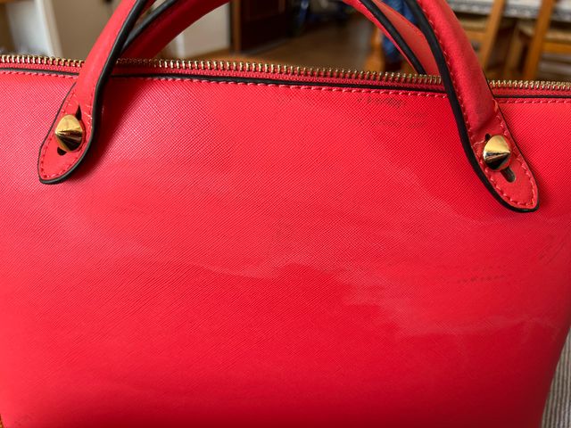 Bolso Rojo y Beige