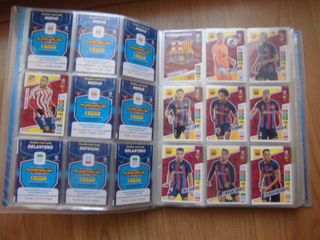 ÁLBUM ARCHIVADOR ADRENALYN 2022-23 + 459 CARTAS